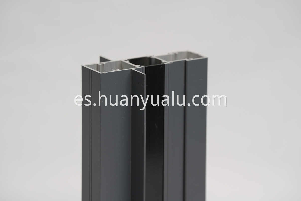 Thermal insulation profiles